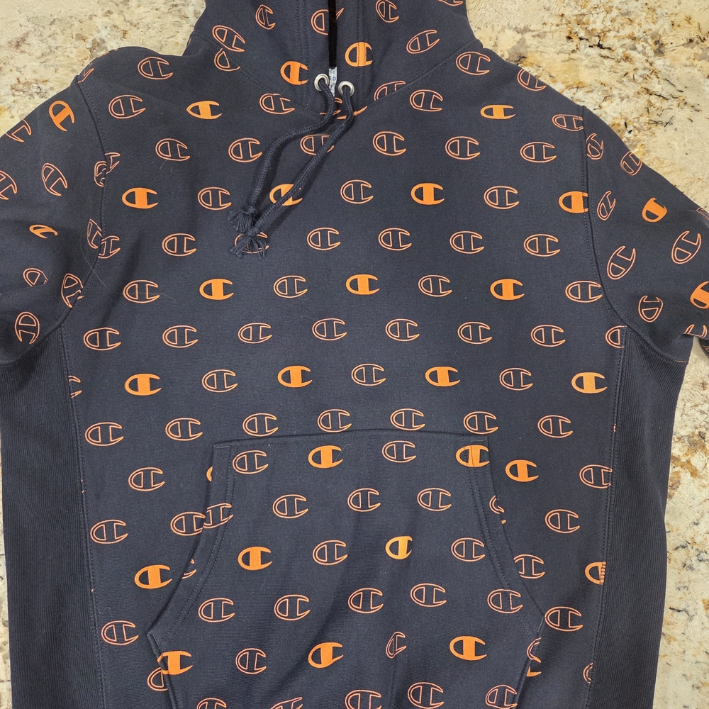 NWOT Champion Logo "Reverse Weave " Hoodie Men's Size M